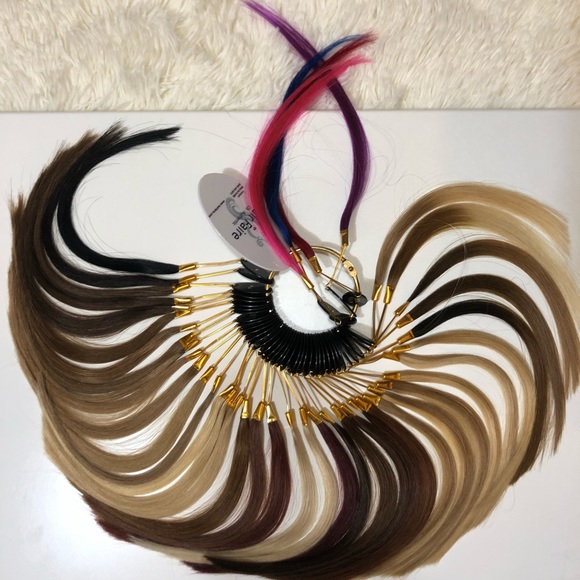 Extensions - Blonde Hair Colors - Picture 10 of 11